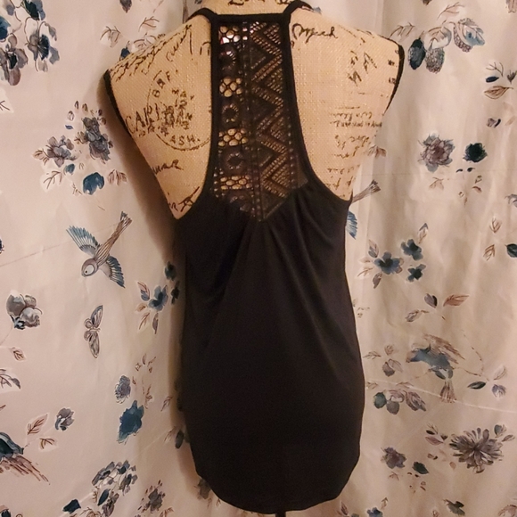 Top - Picture 2 of 5